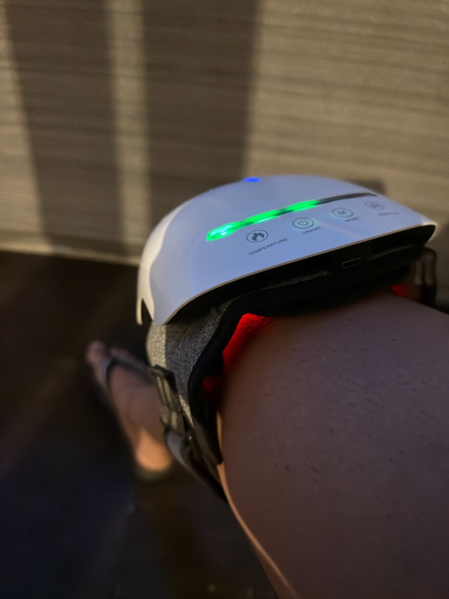 O25 heated knee massager with kneading, vibration and red-light mode in real at-home use