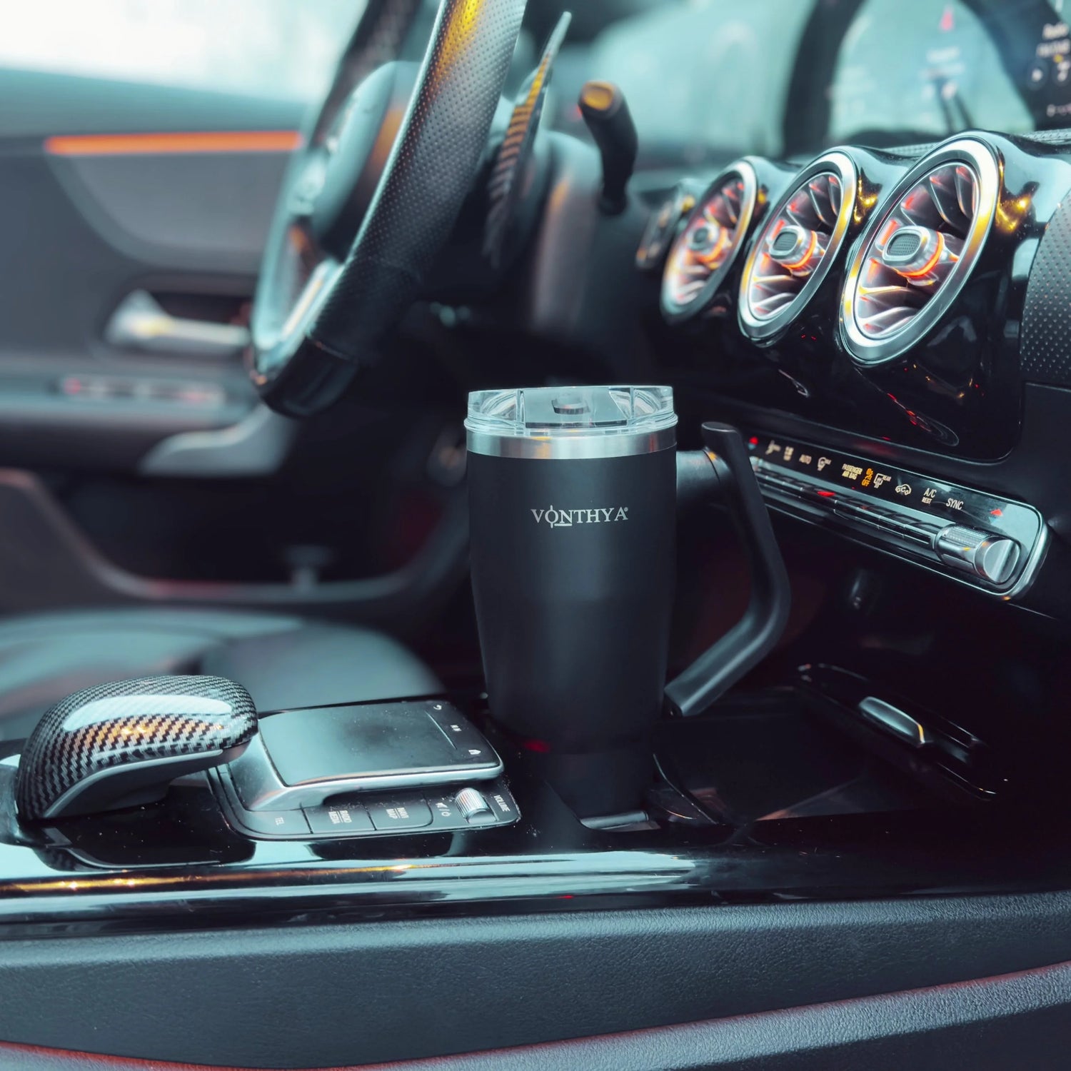 Vonthya Vonu cupholder friendly insulated tumbler with handle